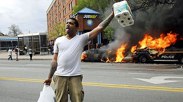 baltimore-riot-fire-looting-600